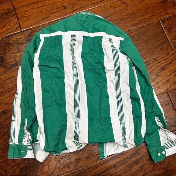 Urban Outfitters Green and White Button Down Shirt - Picture 2 of 5